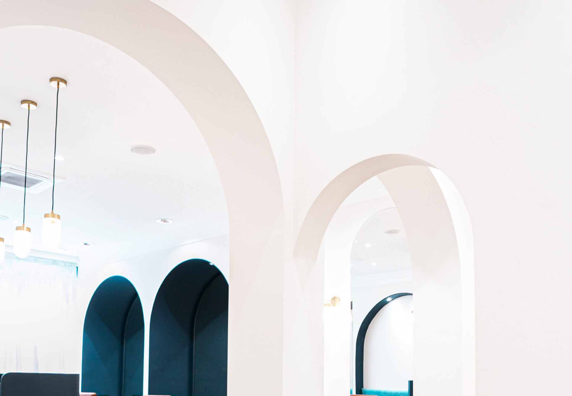 julie-izaguirre-romain-isasa-studio-jir-architecte-intérieur-rénovation-photographie-david-dauchon-doris-cheveu-salon-coiffure-pays-basque-biarritz